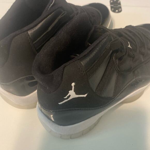 Black Jordan’s Sz 9 main image 11